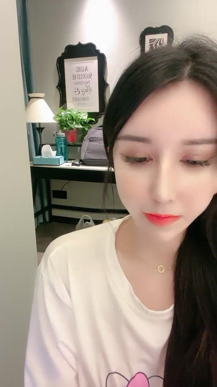 硬核超级重磅！终于等到女神开收费了~几十万人追踪的网红小姐姐【yoki】我靠！无数次幻想的大毛逼~精都射绝了1