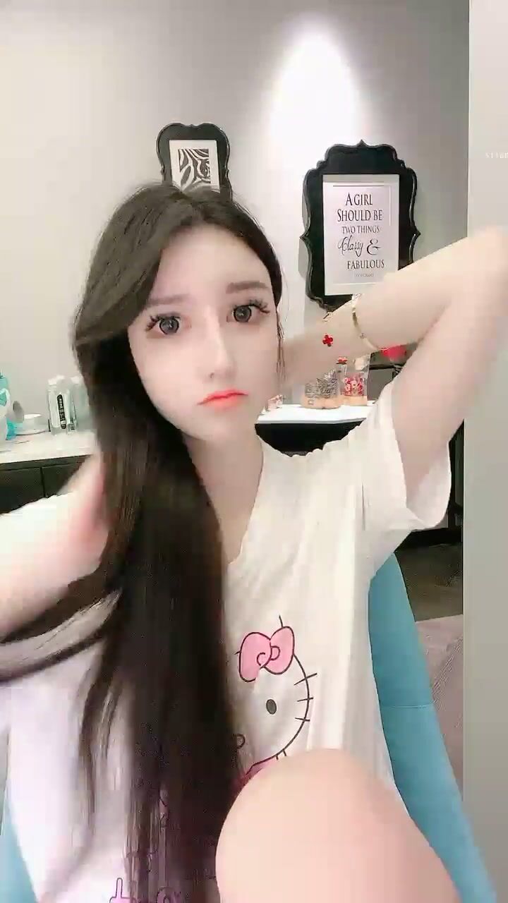 硬核超级重磅！终于等到女神开收费了~几十万人追踪的网红小姐姐【yoki】我靠！无数次幻想的大毛逼~精都射绝了4