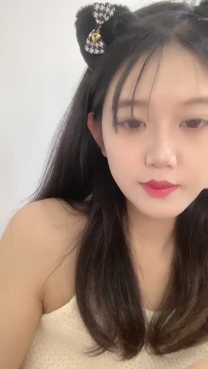 新人下海，【达咩小瑜】，逆天颜值，关注了好久，终于在金钱面前败下阵来，不负所望，确实好身材1