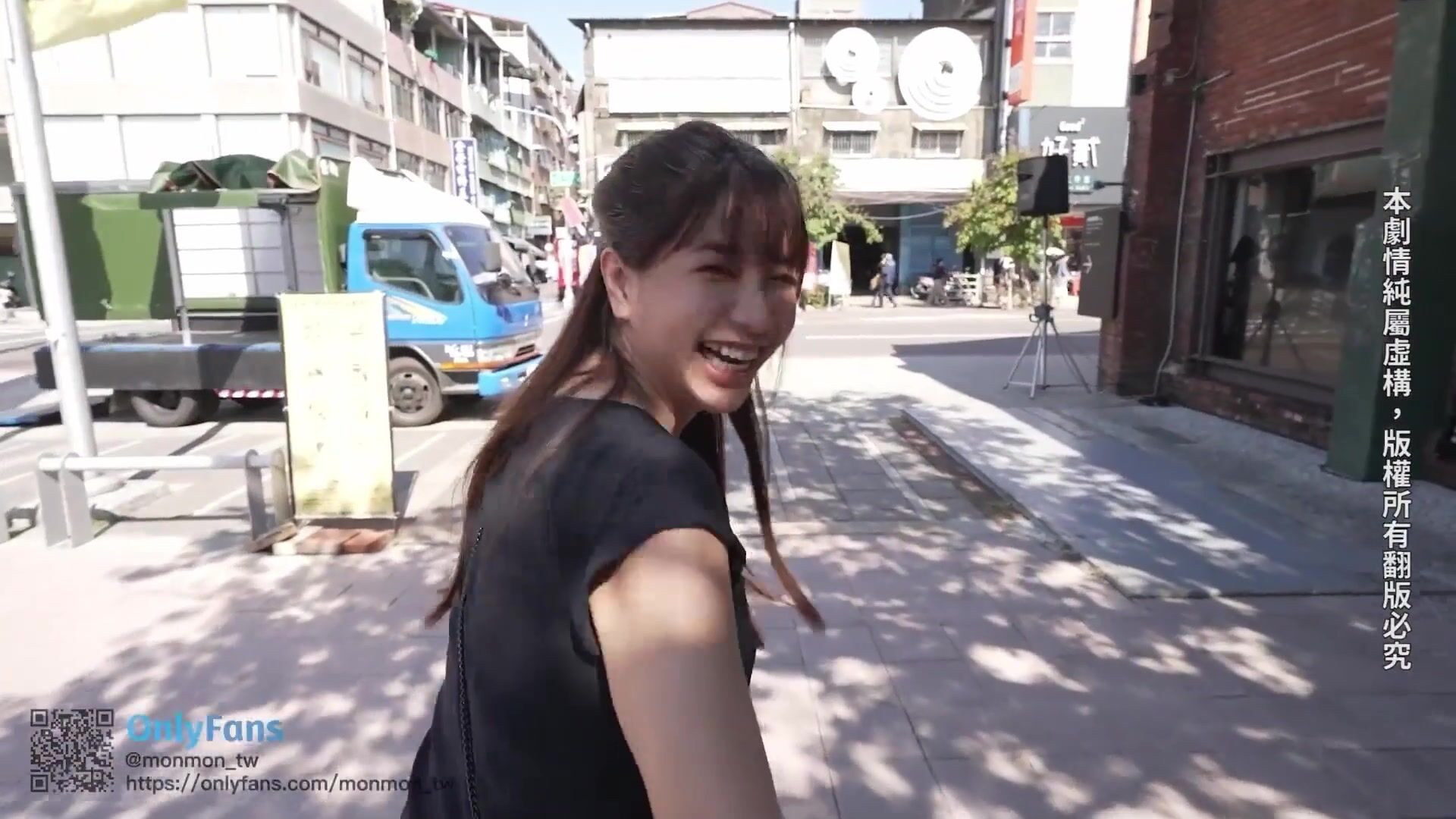 兩女共享肉棒，男人终极梦想 双飞两位御姐女神，妙曼身姿极品反差